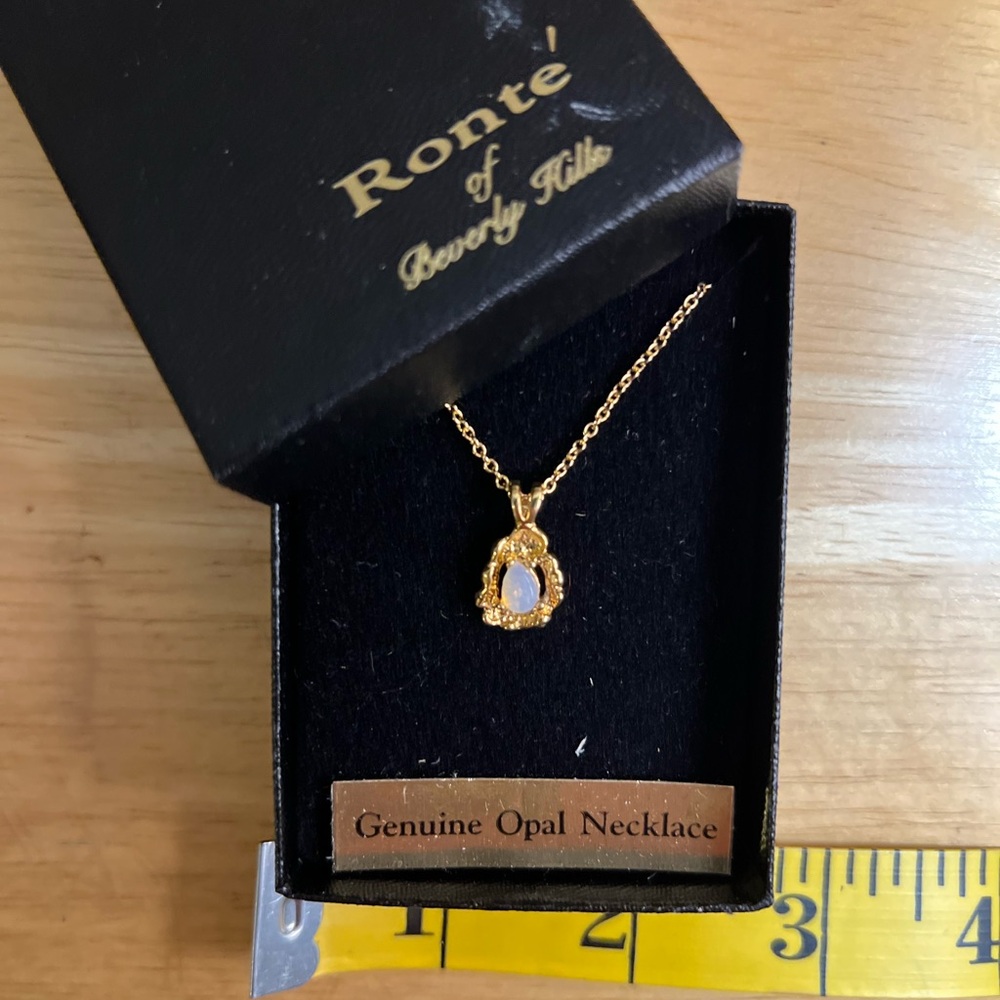 Vintage Ronte of Beverly Hills opal necklace